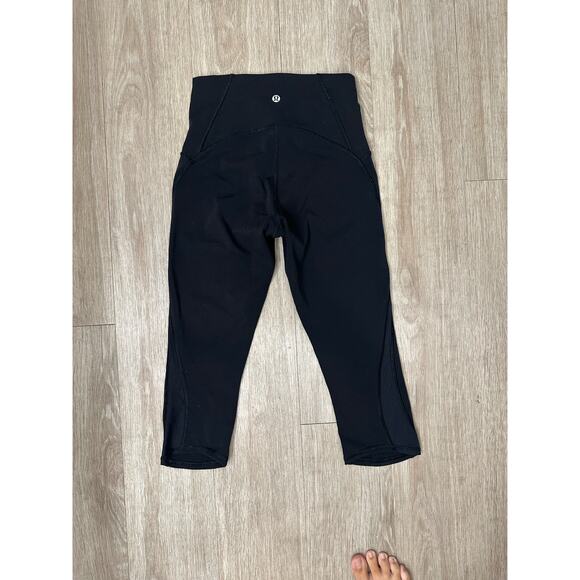 Lululemon Cropped Legging With Mesh Detail - Picture 3 of 8